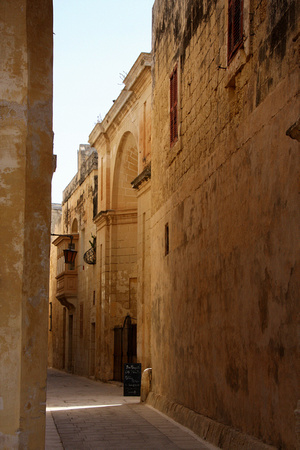 A beautiful city, with narrow  streets  and  buildings of  honey-coloured  limestone.....