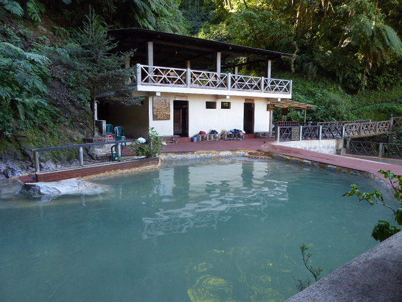 The thermal springs at Las Georginas.