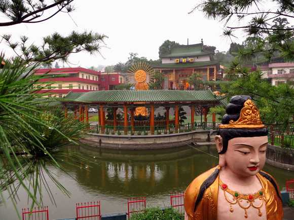 A large Buddhist temple/monastery complex  near Huben.