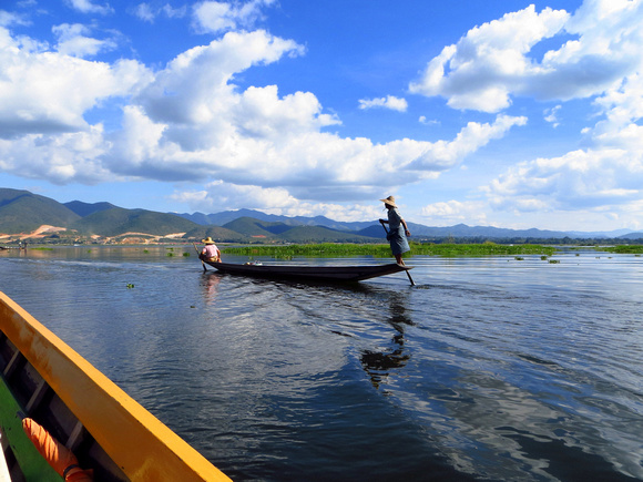 The highly photogenic 'leg-rowers' of Lake Inle