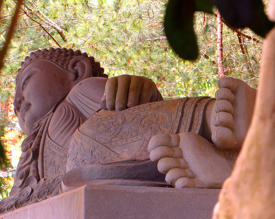 ...and reclining Buddha....